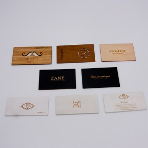 بطاقة ذكية خشبية