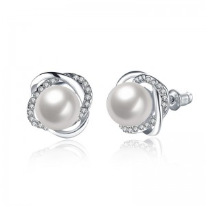 النسخة الكورية من أقراط مزاجه بسيطة