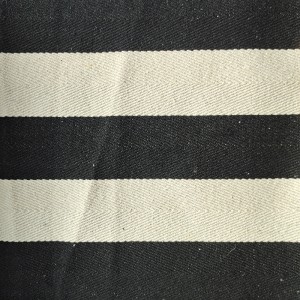 غزل القطن مصبوغ