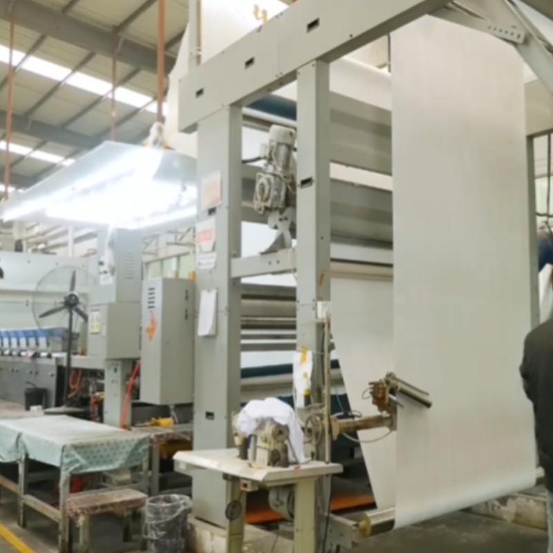 أساسيات قوية تدعم استمرار النمو الإيجابي في الواردات والصادرات