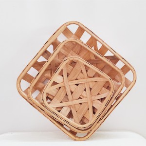 سلة الزهور الزخرفية