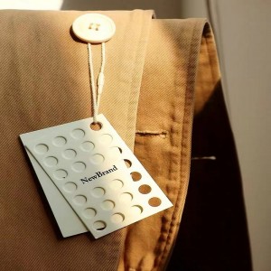 علامات عالية الجودة العلامات مع حقيبة يد \\\\\\\\ الملابس \\\\\\\\ أحذية \\\\\\\\ الملحقات حزمة تسميات القماش مخصص التسمية المنسوجة