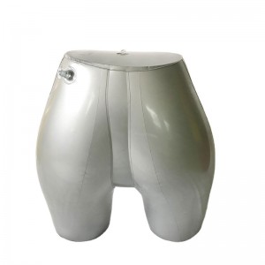 يعرض شورتات جسم منخفضة من الذكور لعبة نموذجية قابلة للنفخ في المملكة المتحدة.