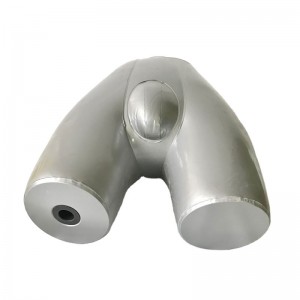 يعرض شورتات جسم منخفضة من الذكور لعبة نموذجية قابلة للنفخ في المملكة المتحدة.