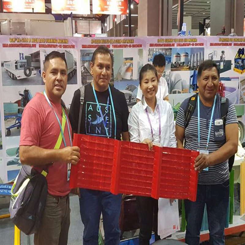 مبدأ العمل لآلة تشكيل لفة