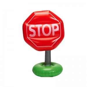 الشركات المصنعة مخصصة PVC علامات حركة المرور قابلة للنفخ تهب حواجز الطرق المثلث علامات تحذير علامات التحذير PVC