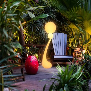 مصابيح المناظر الطبيعية المقاومة للماء لزينة حديقة في الهواء الطلق ، ألوان RGB LED مصابيح دائمة لزينة عيد الميلاد ، التي تعمل بالطاقة