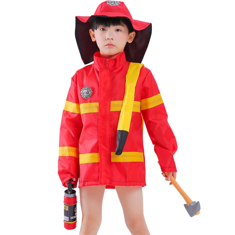 أطفال أزياء إطفاء الأطفال ، رجل إطفاء ، يرتدي ملابس إطفاء.