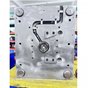 قالب الحقن 2