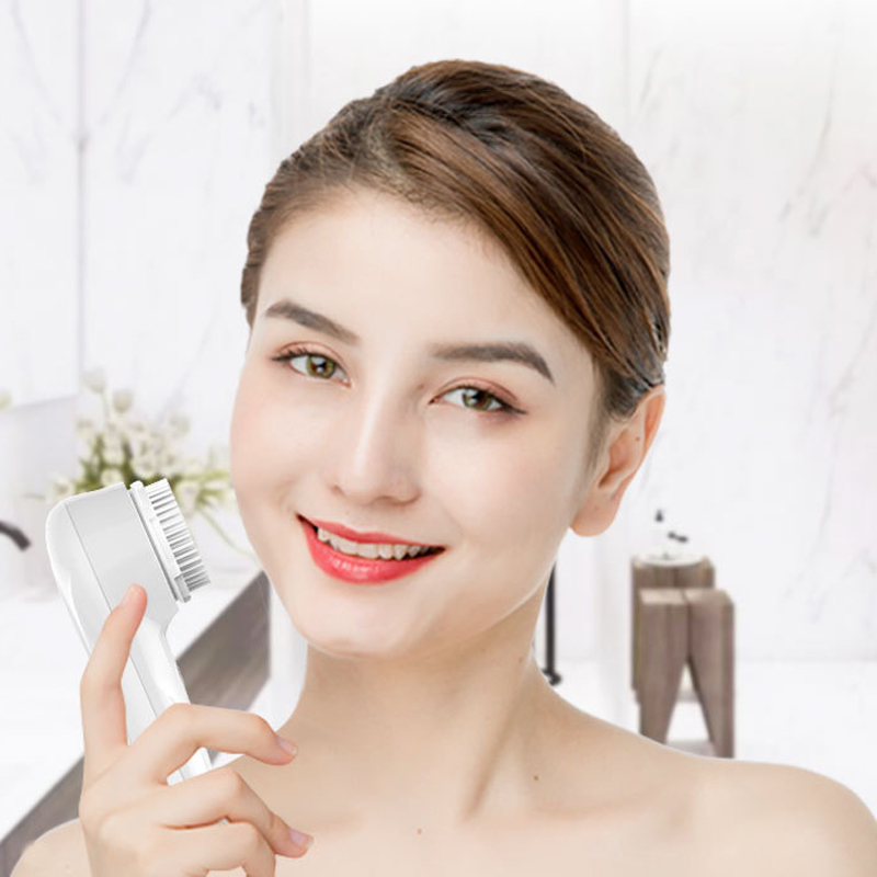 الكهرباء الصوتية الوجه تنظيف فرشاة فرشاة الوجه: قشر كهربائي تدور غزرة IPX7 مقاوم للماء من منظف تنظيف الجلد