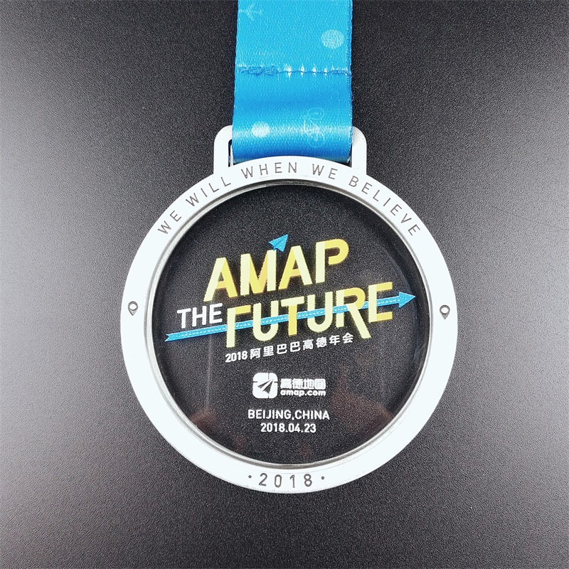 ميداليات مخصصة للمعادن ثلاثية الأبعاد للأحداث الرياضية مع قلادة الشريط الذهب الفضي الفضي البرونز الماراثون الجري Running World