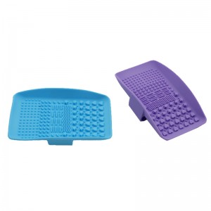 حصيرة تنظيف فرشات مكياج السيليكون ، منظف فرشاة المكياج ، وسادة نظافة فرشاة ماكياج محمولة ، أداة غسل فرشاة مستحضرات التجميل