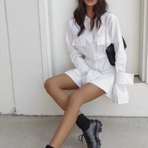 فستان أبيض فرنسي مع الخصر والأصفاد وعلامات التبويب الطويلة للنساء 2023 خصصر تصميم جديد وتنورة ذات لون طويل