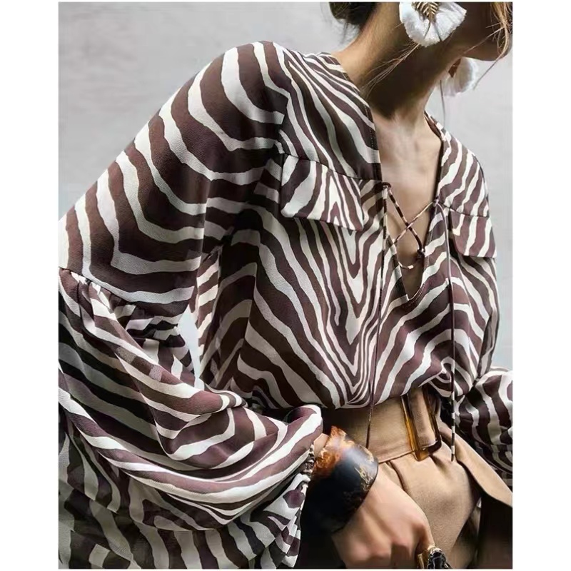 2023 New Women \\\\\'s Fashion All-Match Slim Slip Spinning Printed Long Sleeved Diert