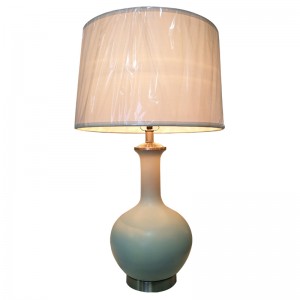 Homewood Suites Hotel Resin Table Lamp مع جسم راتنج العاج في Hotel Guestroom