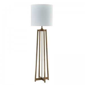 Hyatt Hotel Sofa بجانب مصباح الأرضية مع الانتهاء من الذهب العتيقة في غرفة الضيوف