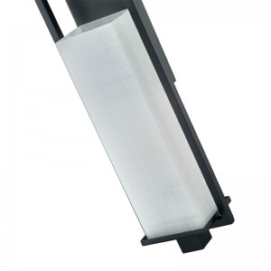 شمعدان فندق Hotel Hotel مع الانتهاء الأسود غير اللامع ونمط الكتان المستطيل الظل الأكريليك في الممر النموذجي للفندق