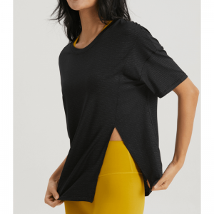 انقسام يا رقبة صلبة لليوغا تي شيرتات