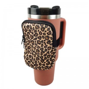 حقيبة زجاجة مياه النيوبرين لـ 40oz 20oz 30oz ، إكسسوارات اللياقة البدنية للسيدات مع حزام قابل للتعديل