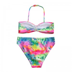 ملابس الأطفال مع رقبة الرسن ولون التدرج