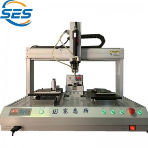 آلة المسمار الامتزاز