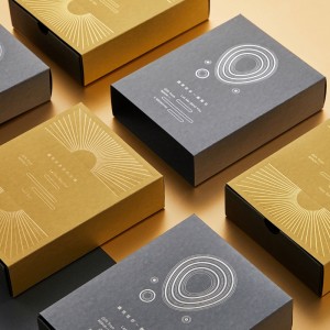 احباط فاخر-صندوق هدايا كرافت مختومة