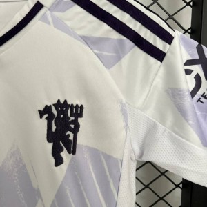 25/26 طفل م-u بعيد الحجم: 16-28